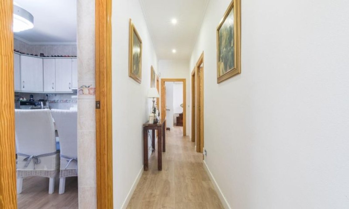 Wiederverkauf - Villa -
Elche - Costa Blanca