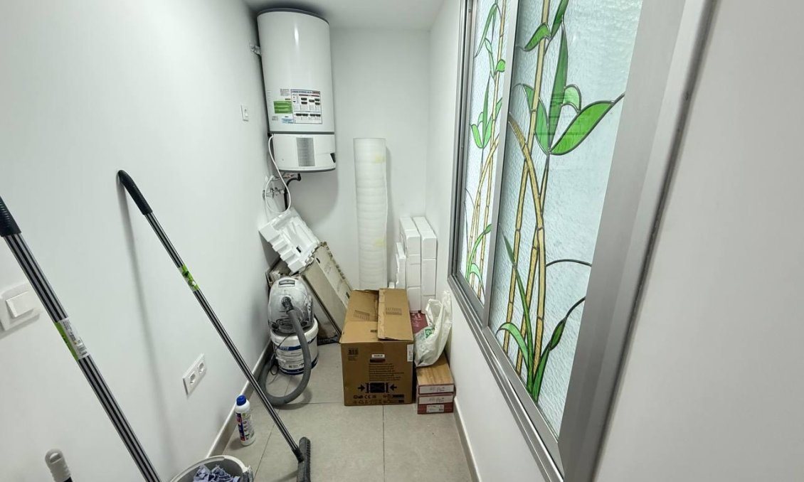 Segunda mano - Apartamento -
Guardamar del Segura - Parque Sur