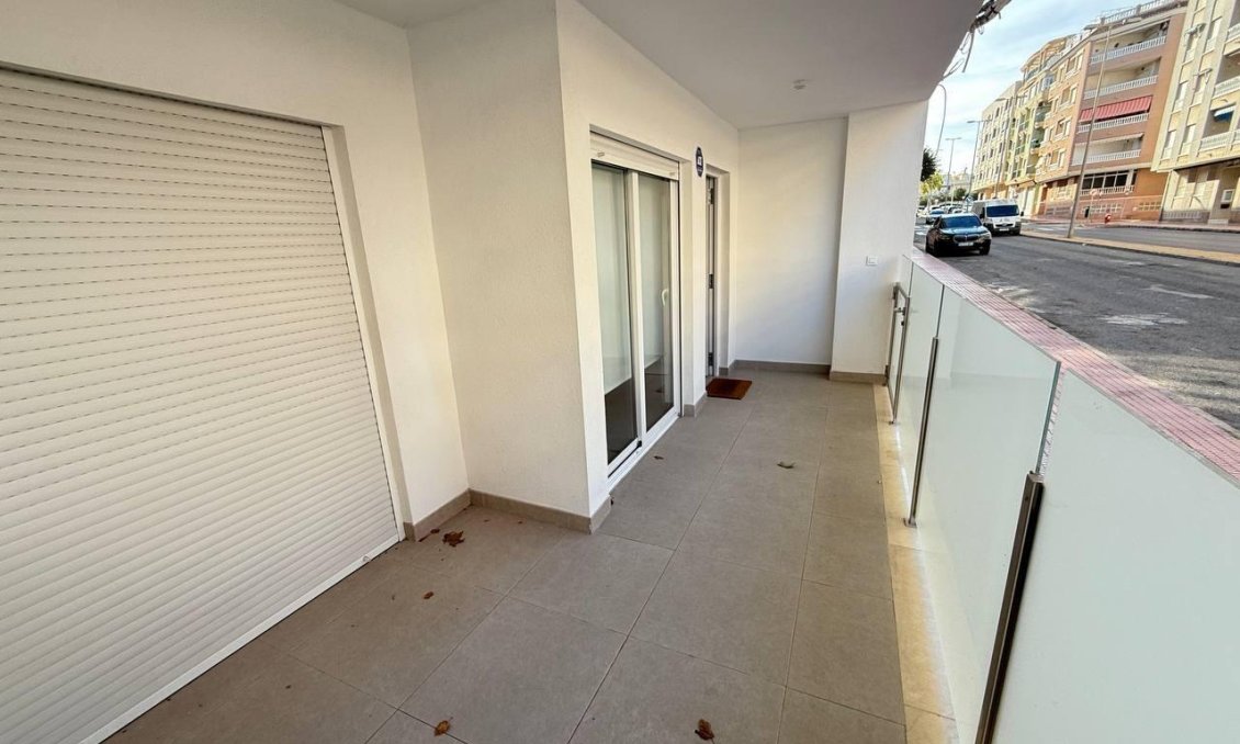 Segunda mano - Apartamento -
Guardamar del Segura - Parque Sur