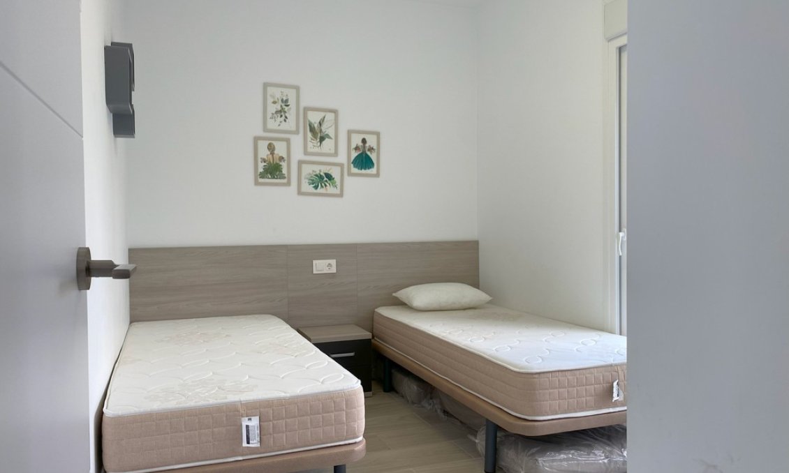 Segunda mano - Villa -
Avileses - Inland