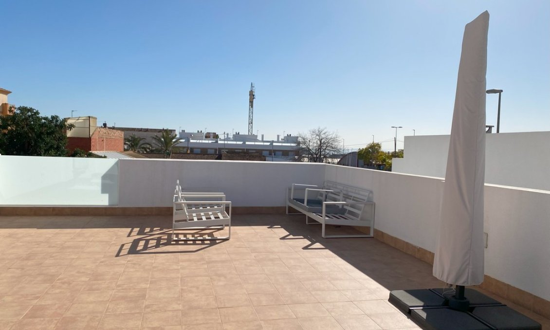 Segunda mano - Villa -
Avileses - Inland