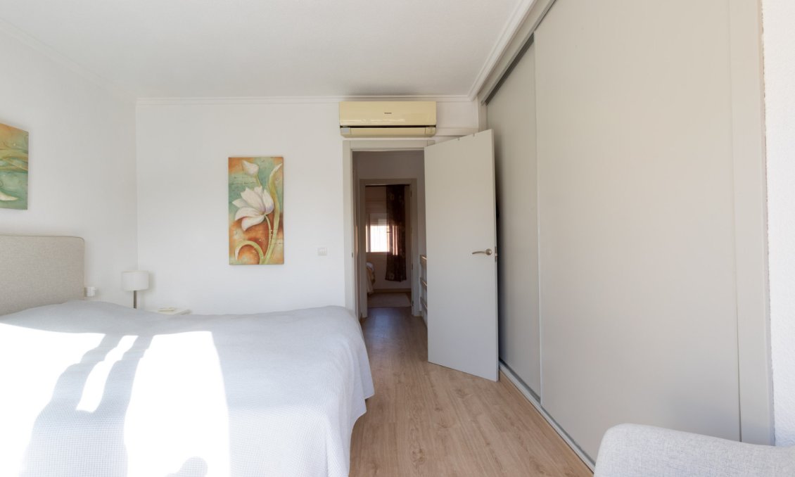 Segunda mano - Semi Detached -
Torrevieja - Costa Blanca