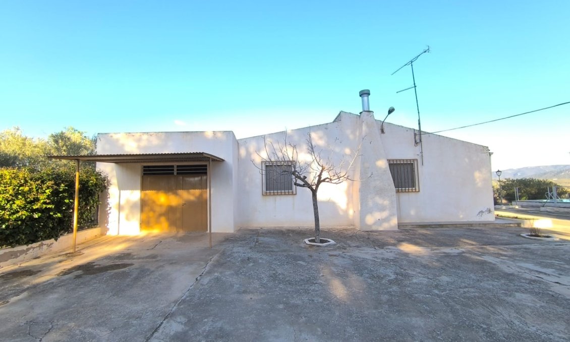 Segunda mano - Villa -
Yecla - Inland