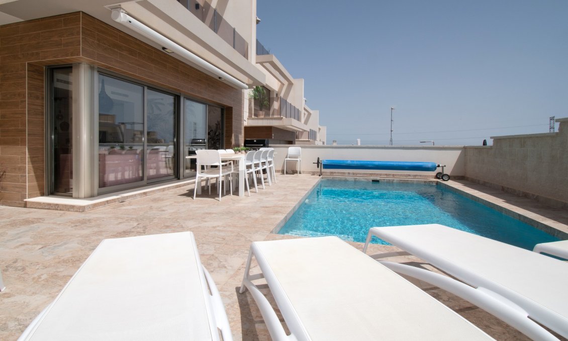 Segunda mano - Villa -
Orihuela Costa - Costa Blanca