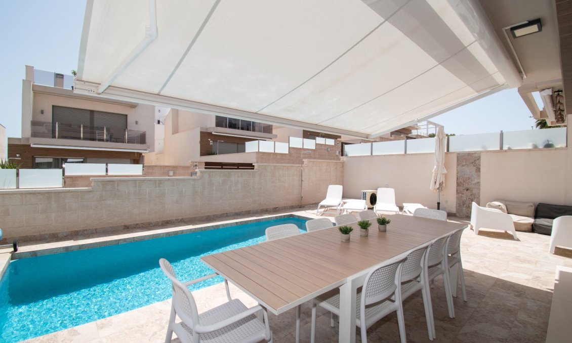 Segunda mano - Villa -
Orihuela Costa - Costa Blanca