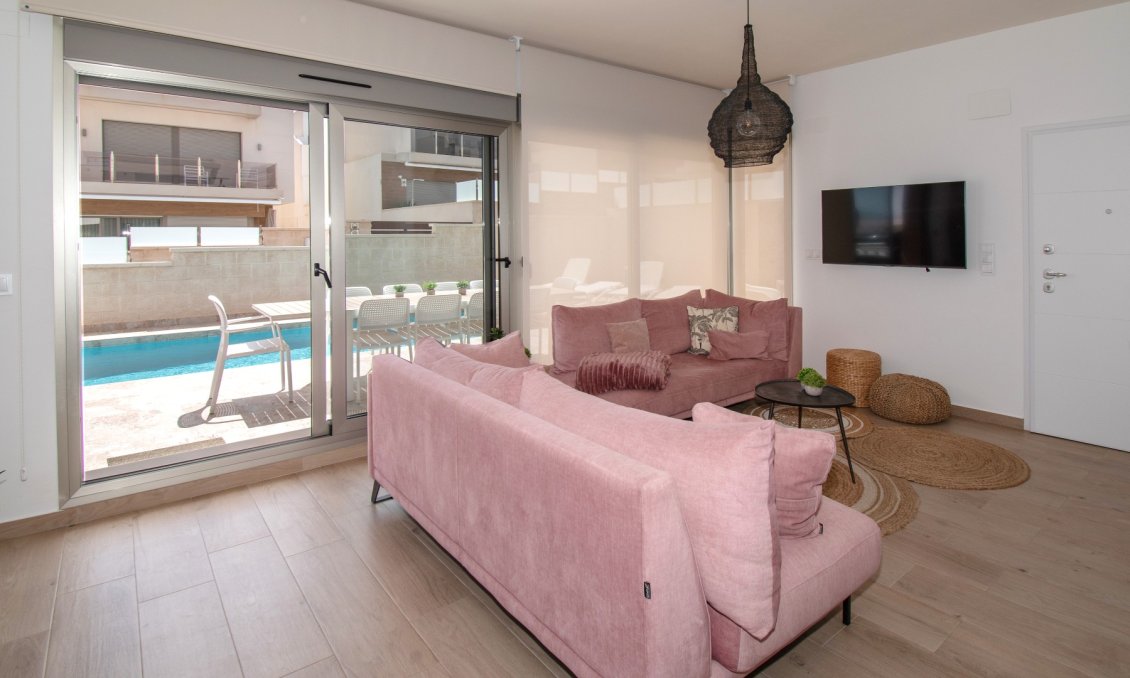 Segunda mano - Villa -
Orihuela Costa - Costa Blanca
