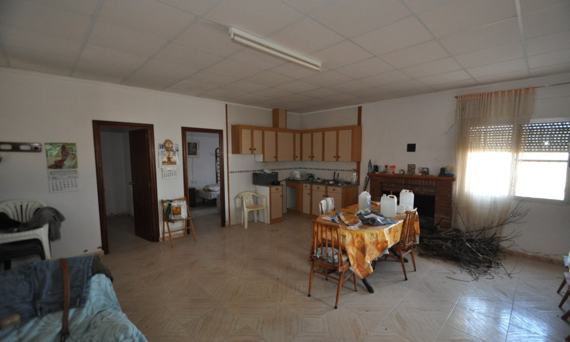 Wiederverkauf - Villa -
Pinoso - Inland