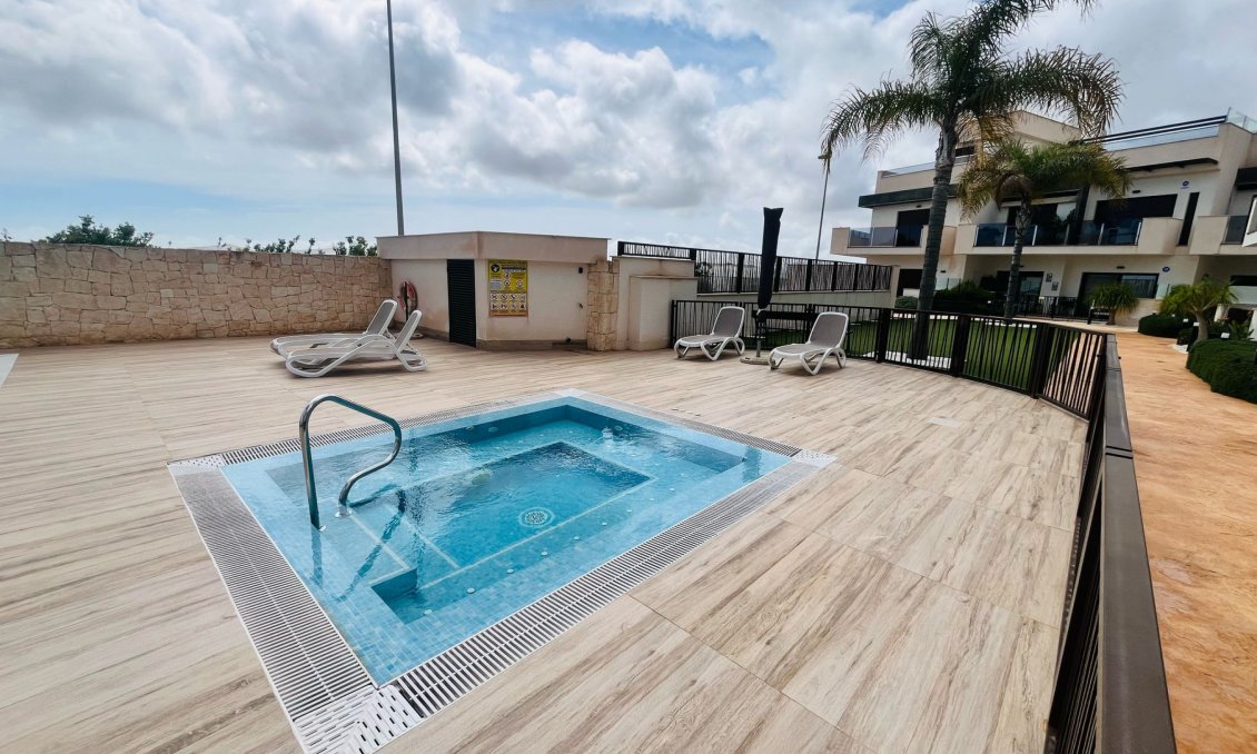 Segunda mano - Apartamento -
Dolores de Pacheco - Inland
