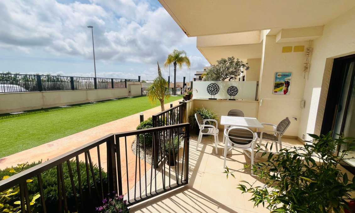 Segunda mano - Apartamento -
Dolores de Pacheco - Inland