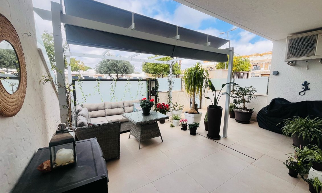 Segunda mano - Apartamento -
Dolores de Pacheco - Inland