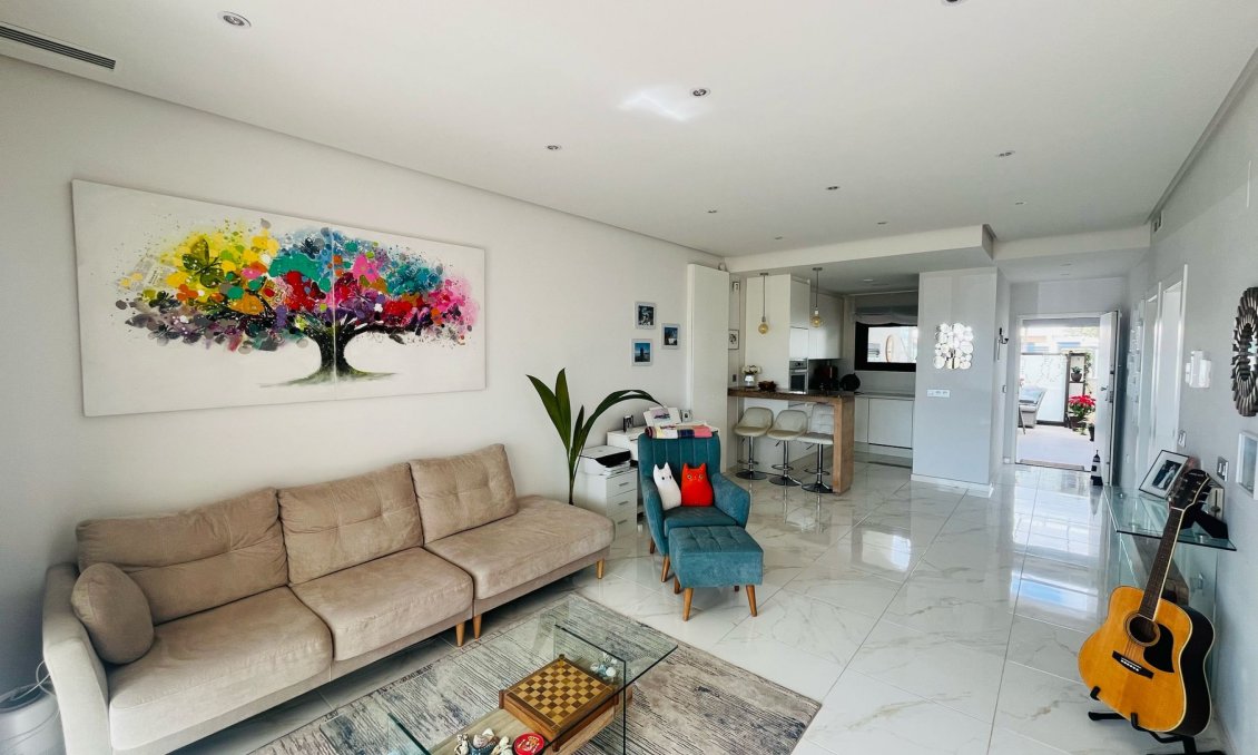 Segunda mano - Apartamento -
Dolores de Pacheco - Inland