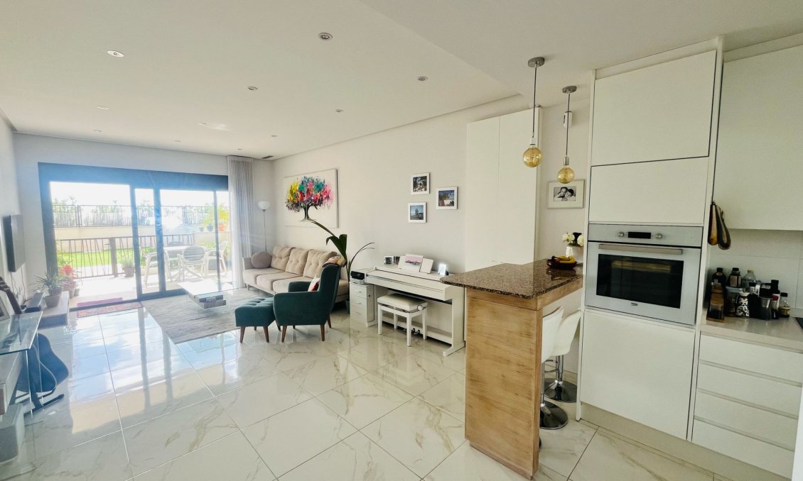 Segunda mano - Apartamento -
Dolores de Pacheco - Inland