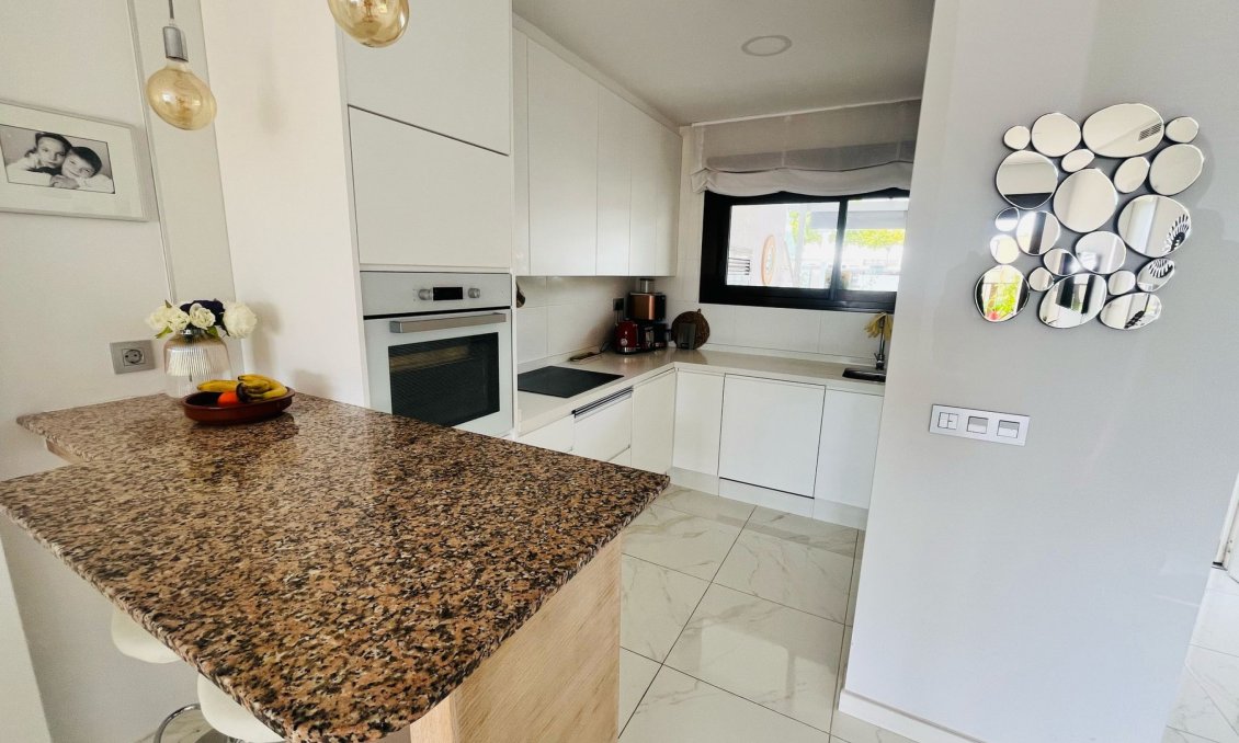 Segunda mano - Apartamento -
Dolores de Pacheco - Inland