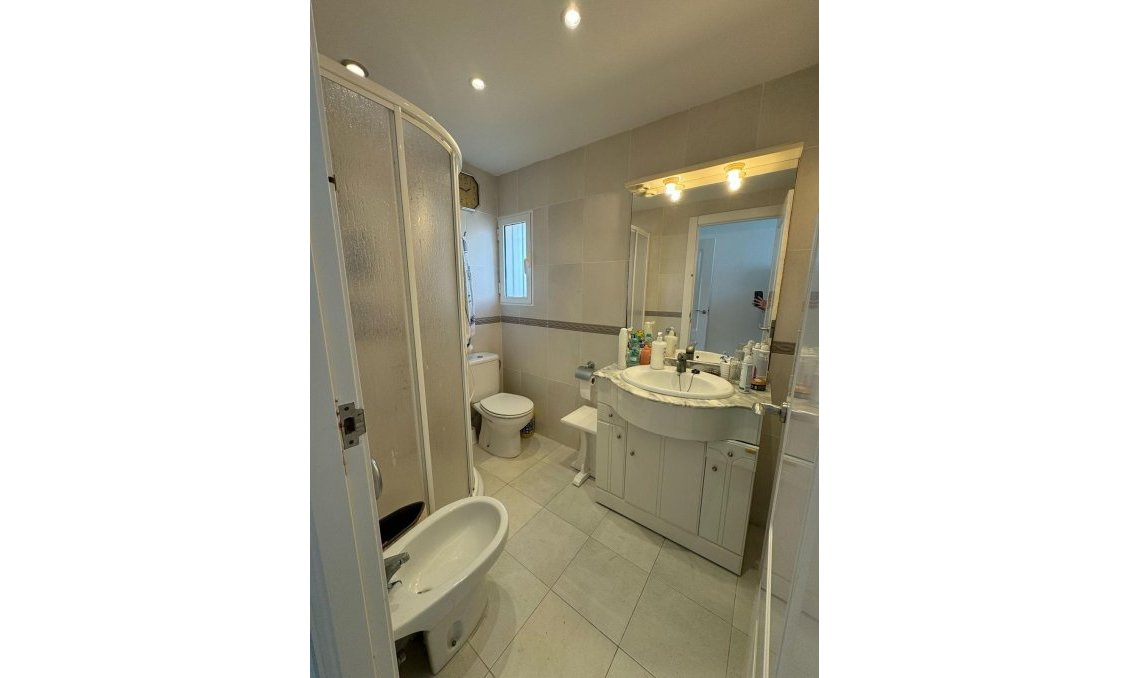 Segunda mano - Apartamento -
Orihuela Costa - Campoamor