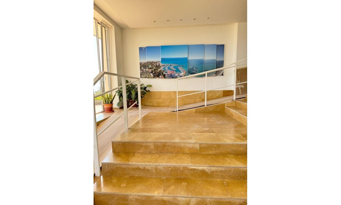 Segunda mano - Apartamento -
Orihuela Costa - Campoamor