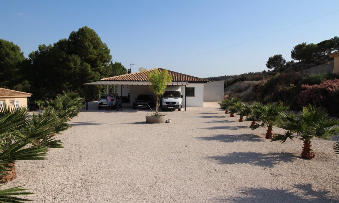 Segunda mano - Villa -
Fortuna - Inland