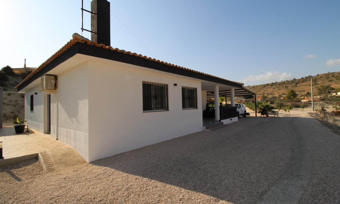 Segunda mano - Villa -
Fortuna - Inland