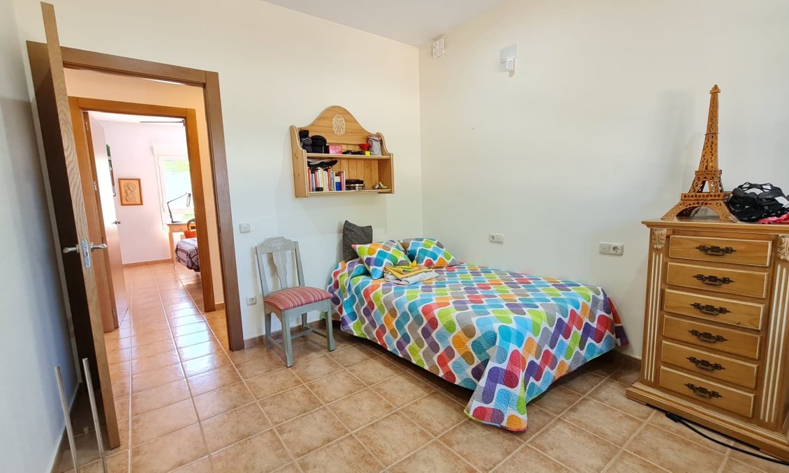 Segunda mano - Villa -
Yecla - Inland