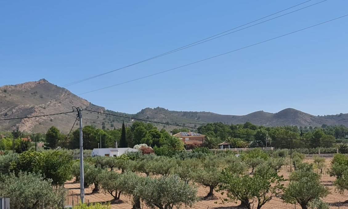 Segunda mano - Villa -
Yecla - Inland