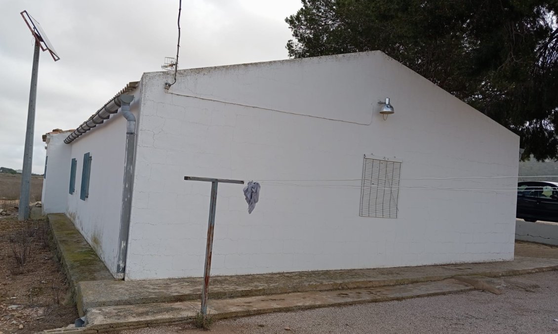 Segunda mano - Villa -
Yecla - Inland