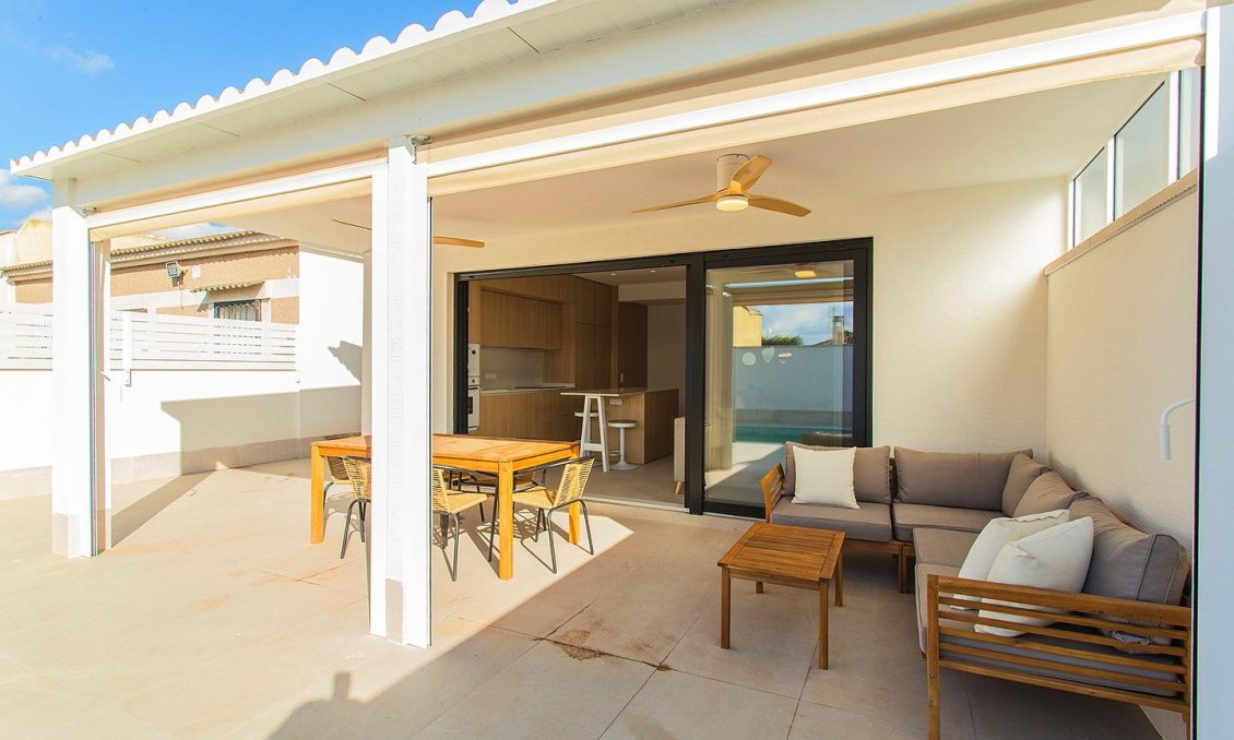 Segunda mano - Town House -
Torrevieja - La Siesta