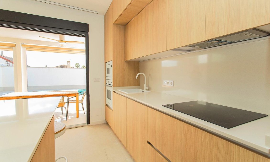 Segunda mano - Town House -
Torrevieja - La Siesta