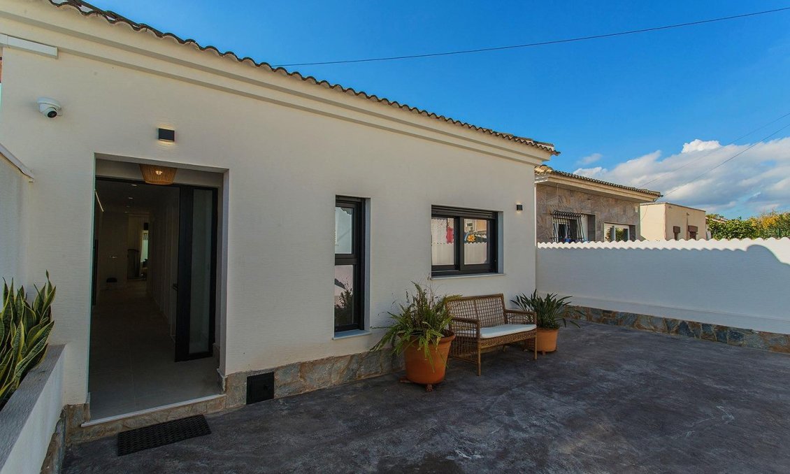 Segunda mano - Town House -
Torrevieja - La Siesta