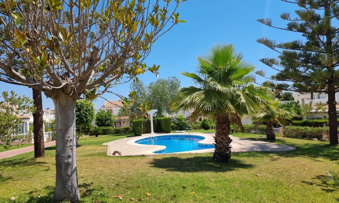 Resale - Apartment -
Torrevieja - Los Balcones - Los Altos del Edén