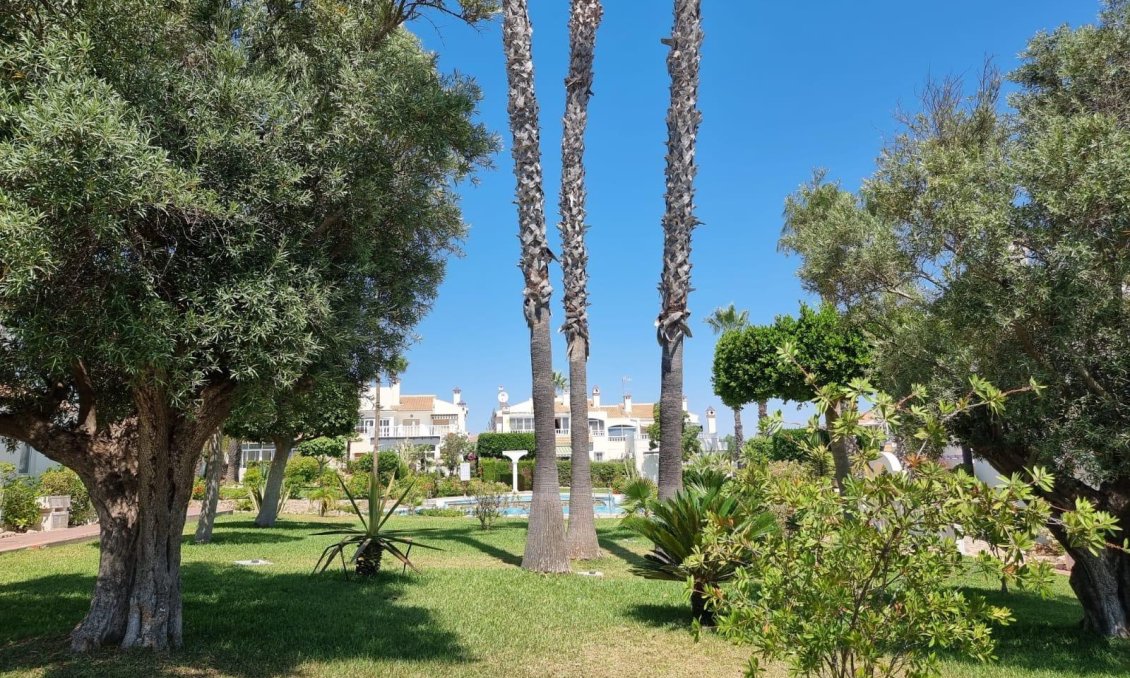 Resale - Apartment -
Torrevieja - Los Balcones - Los Altos del Edén