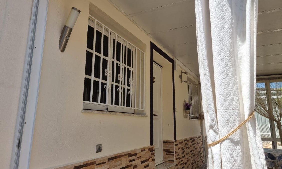 Resale - Apartment -
Torrevieja - Los Balcones - Los Altos del Edén