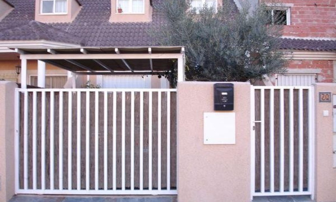 Segunda mano - Town House -
Torre Pacheco - Inland