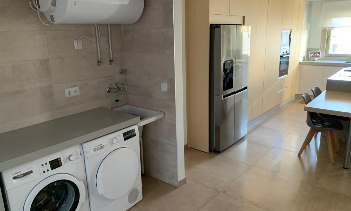 Segunda mano - Town House -
Dolores - Dolores - Town
