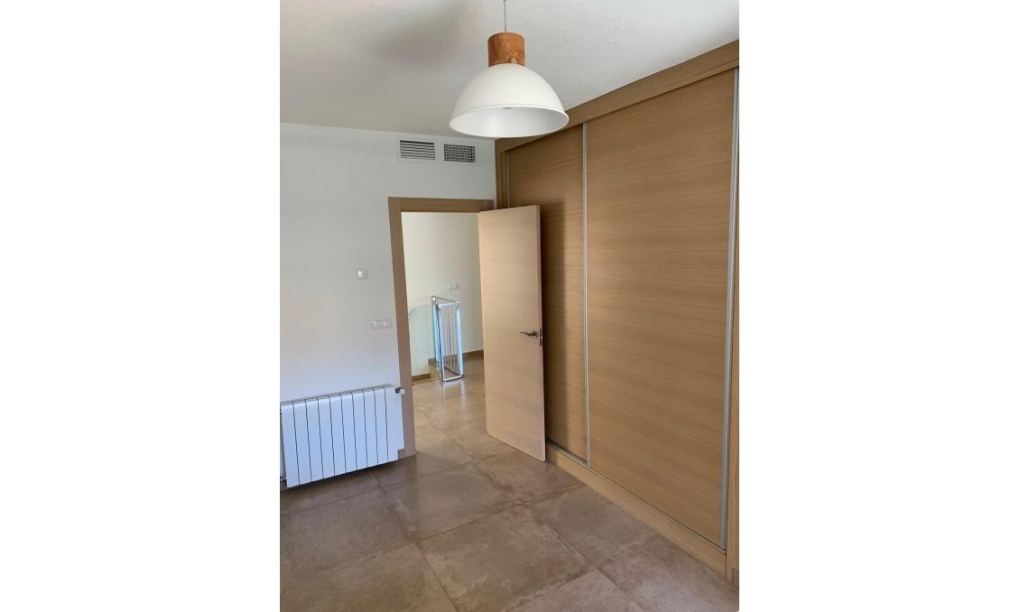 Segunda mano - Town House -
Dolores - Dolores - Town