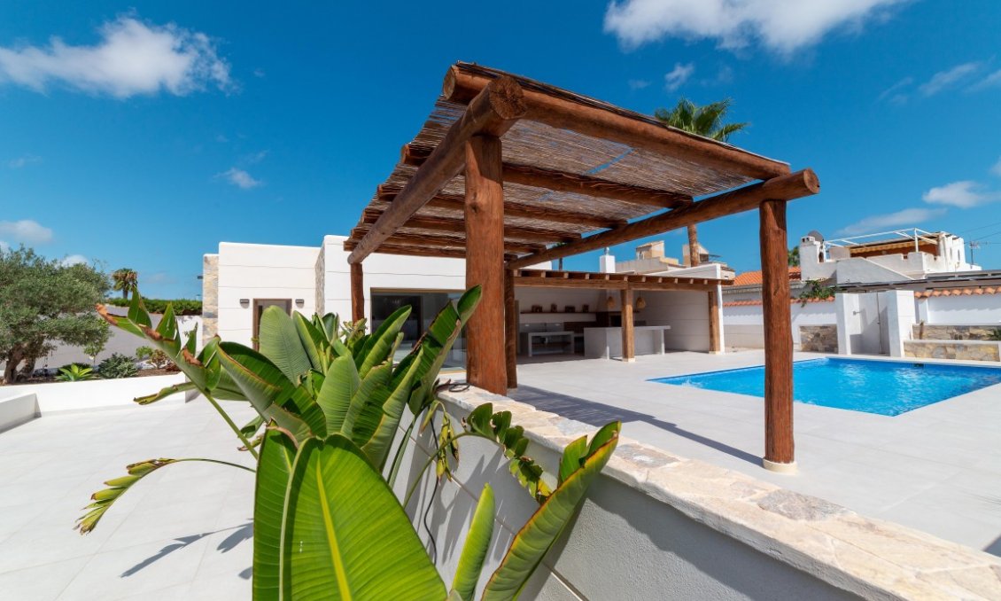 Segunda mano - Villa -
Torrevieja - Costa Blanca
