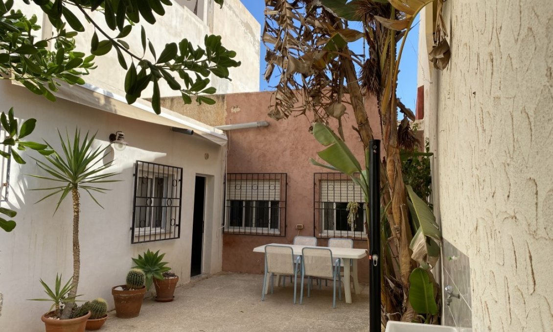 Segunda mano - Villa -
Los Nietos - Costa Calida