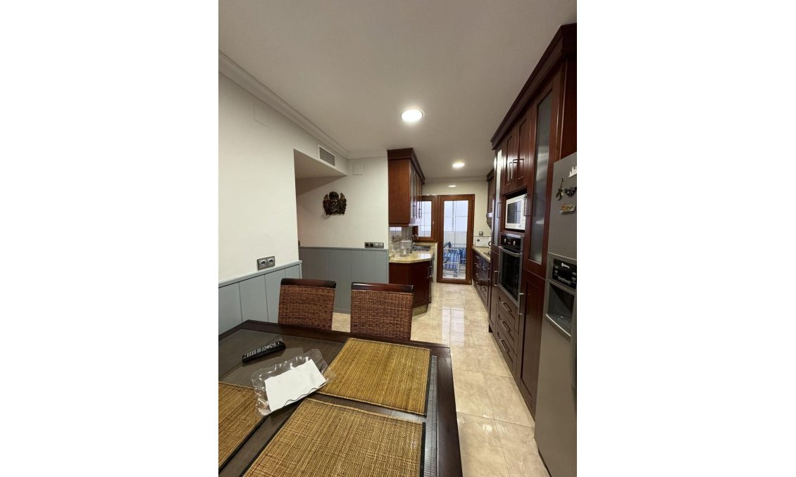 Segunda mano - Apartamento -
Torrevieja - Playa del Cura