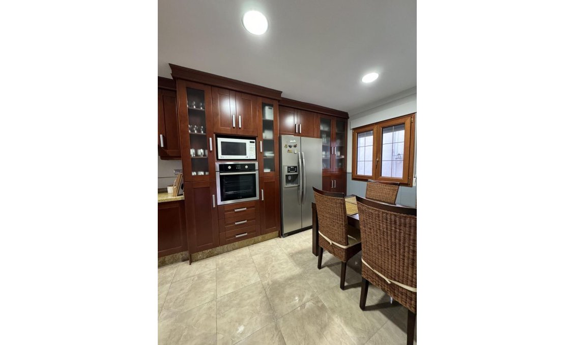 Segunda mano - Apartamento -
Torrevieja - Playa del Cura