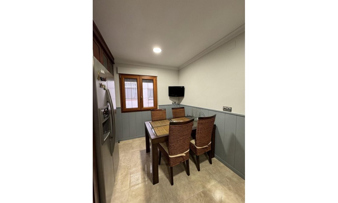 Segunda mano - Apartamento -
Torrevieja - Playa del Cura