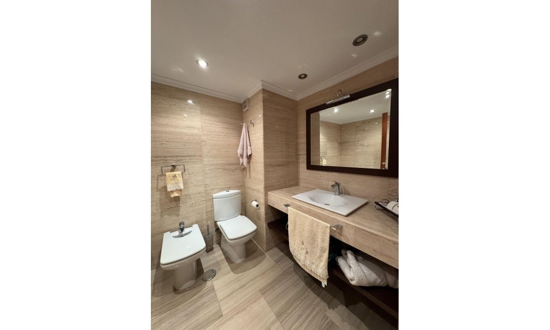 Segunda mano - Apartamento -
Torrevieja - Playa del Cura