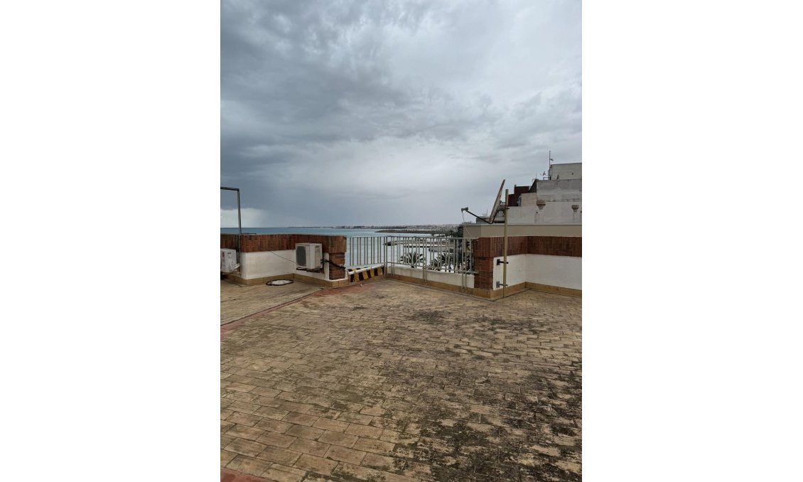 Segunda mano - Apartamento -
Torrevieja - Playa del Cura