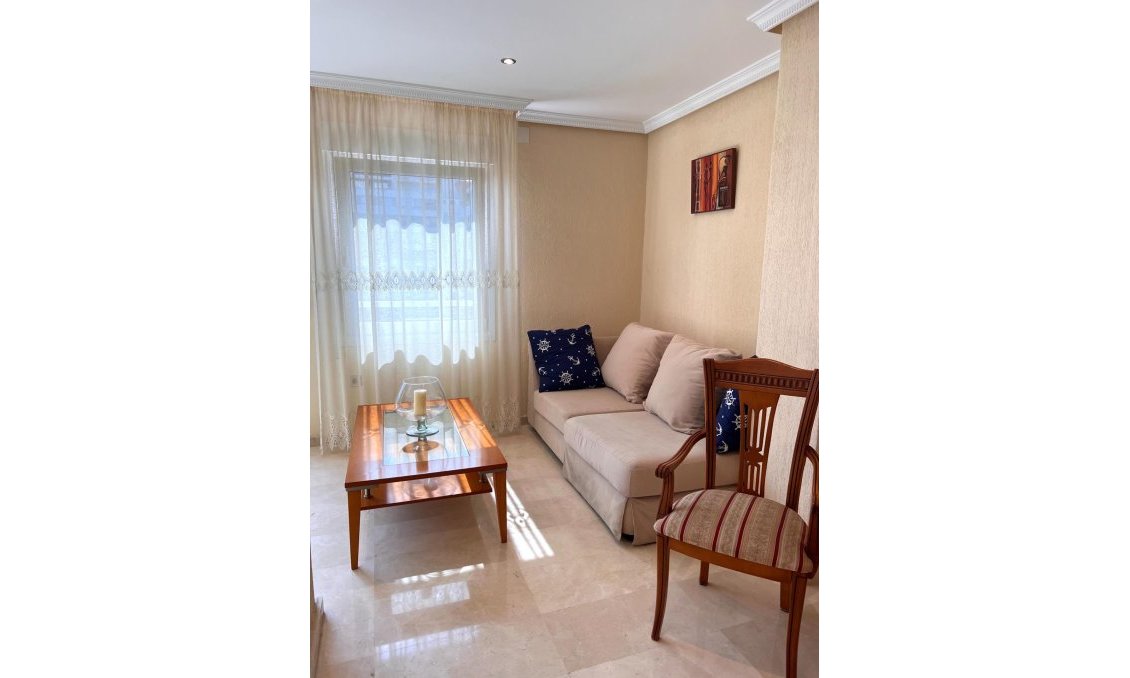 Resale - Duplex -
Torrevieja