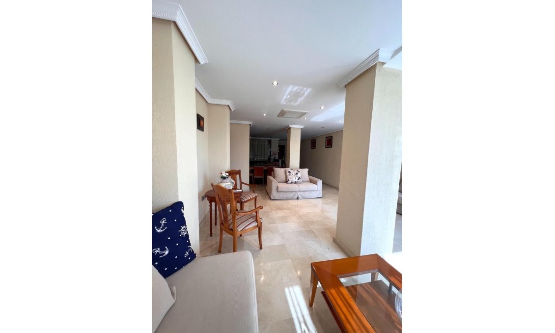 Resale - Duplex -
Torrevieja