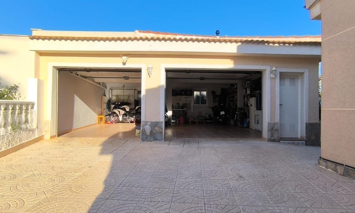 Segunda mano - Villa -
Rojales - Ciudad Quesada