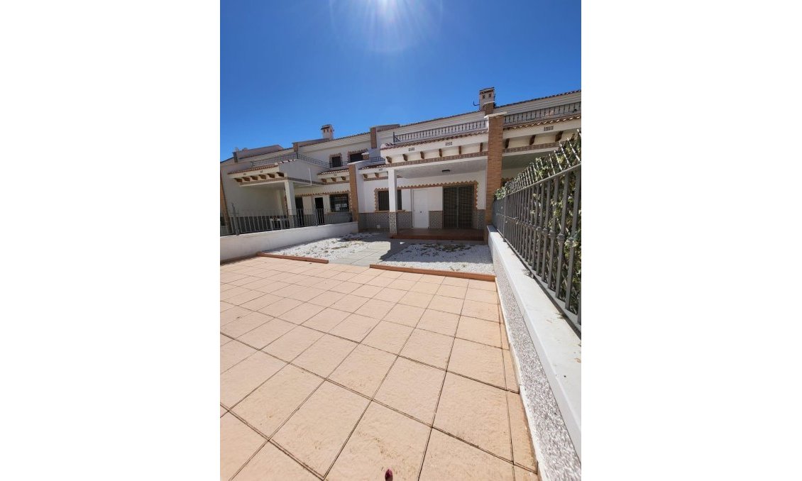 Segunda mano - Villa -
San Miguel de Salinas - Cerro Del Sol