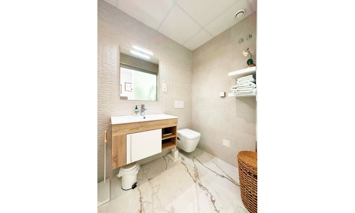 Wiederverkauf - Wohnung -
Torrevieja - Costa Blanca