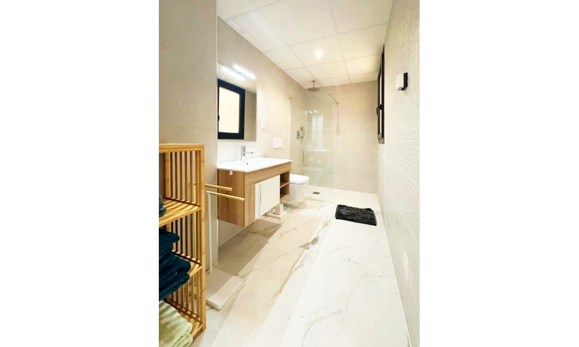Wiederverkauf - Wohnung -
Torrevieja - Costa Blanca