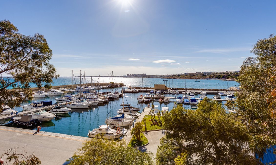 Wiederverkauf - Wohnung -
Torrevieja - Costa Blanca