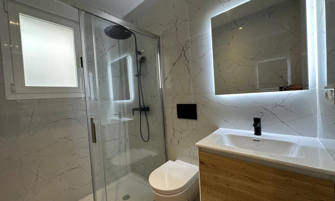 Wiederverkauf - Wohnung -
Torrevieja - Playa del Cura