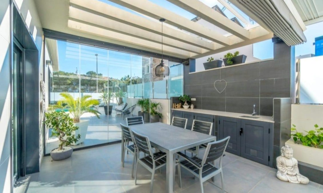 Segunda mano - Villa -
Orihuela Costa - Costa Blanca