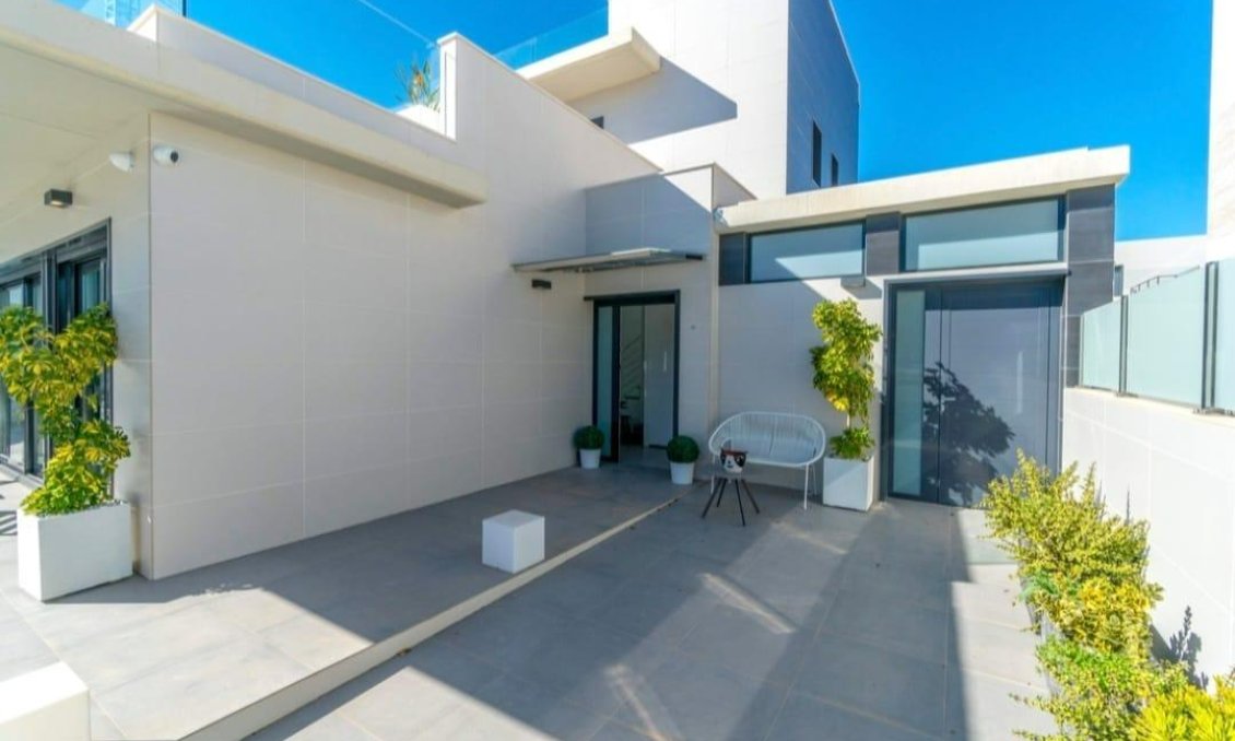 Segunda mano - Villa -
Orihuela Costa - Costa Blanca